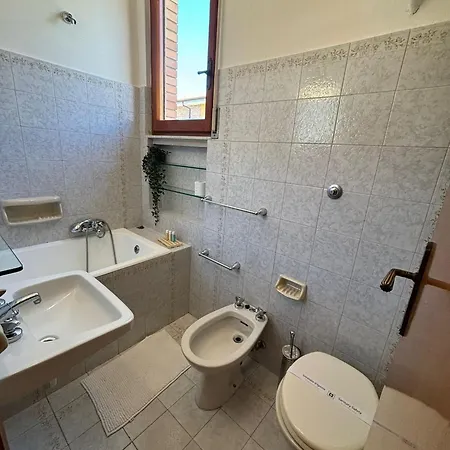 Villa 300 Mt From The Sea - Free Parking - Wi-fi Ac & Prime Video